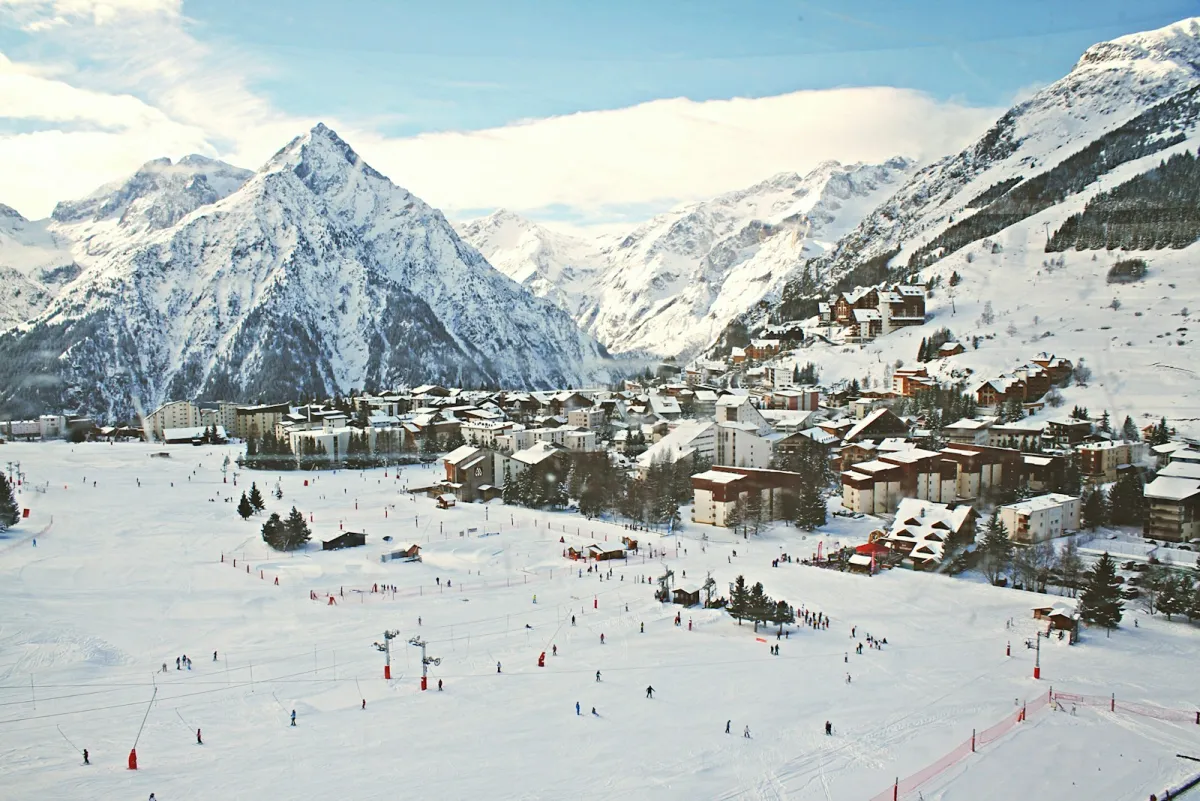 Skiing the Dream: Austria's Alps for Expats